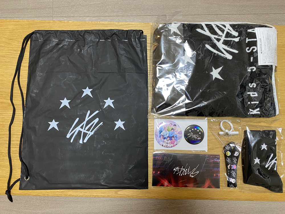 ストレイキッズ　アプグレ特典